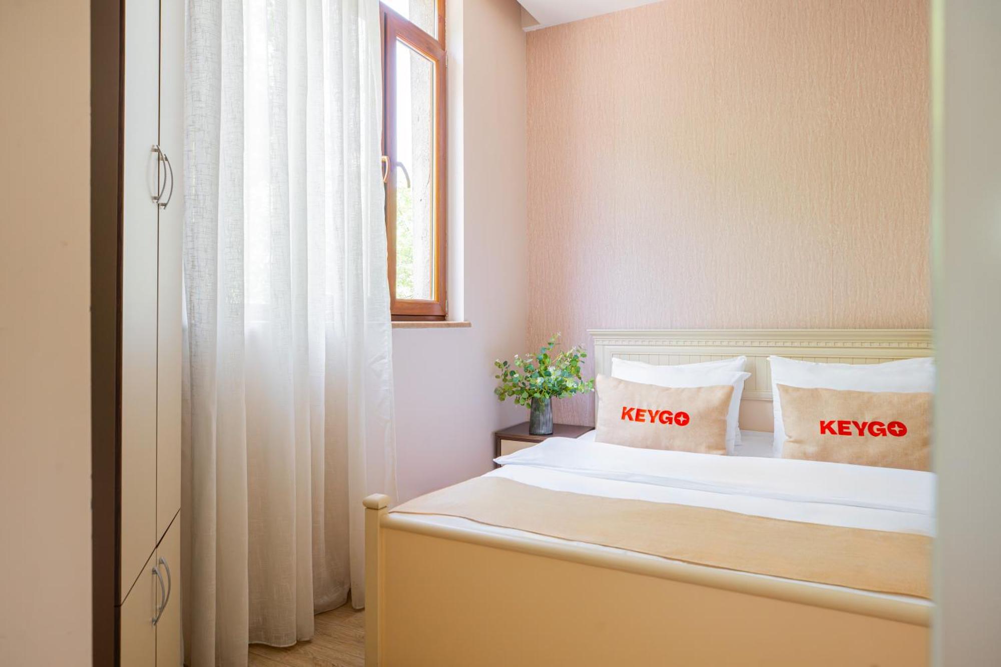 1Br Apt Near Opera Self-Enter By Keygo 25 Ереван Экстерьер фото