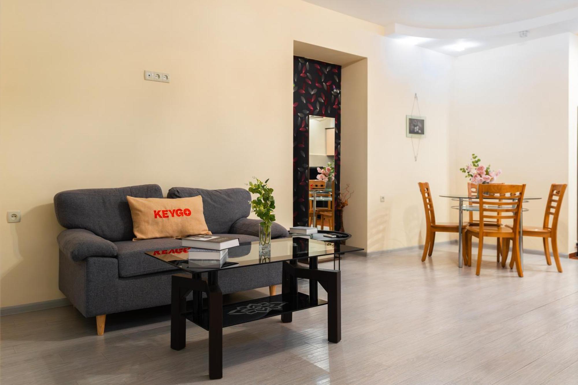 1Br Apt Near Opera Self-Enter By Keygo 25 Ереван Экстерьер фото